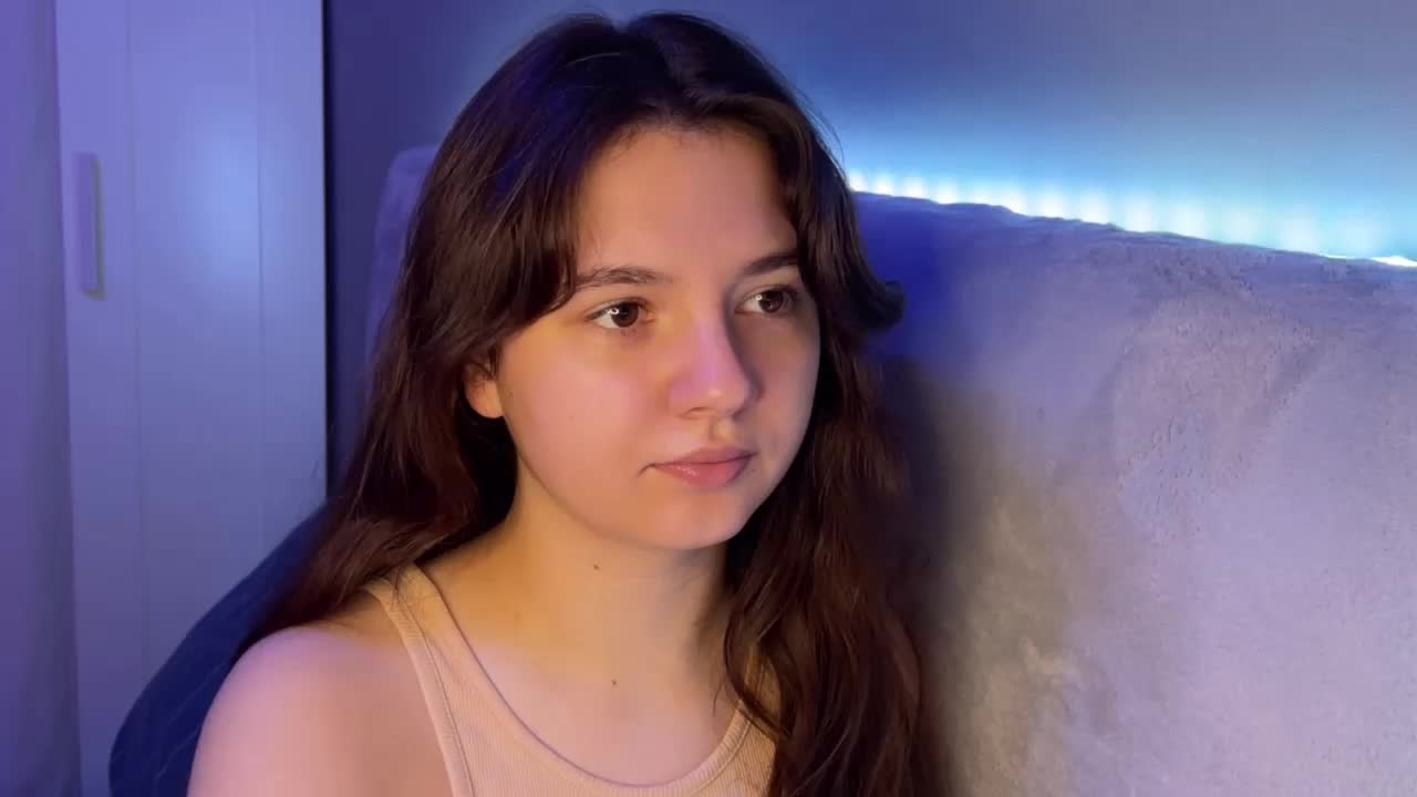 AlisaRichGold Cam Model Chat October 30, 2025