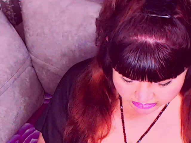 RedBustyX Cam Model Chat October 30, 2025