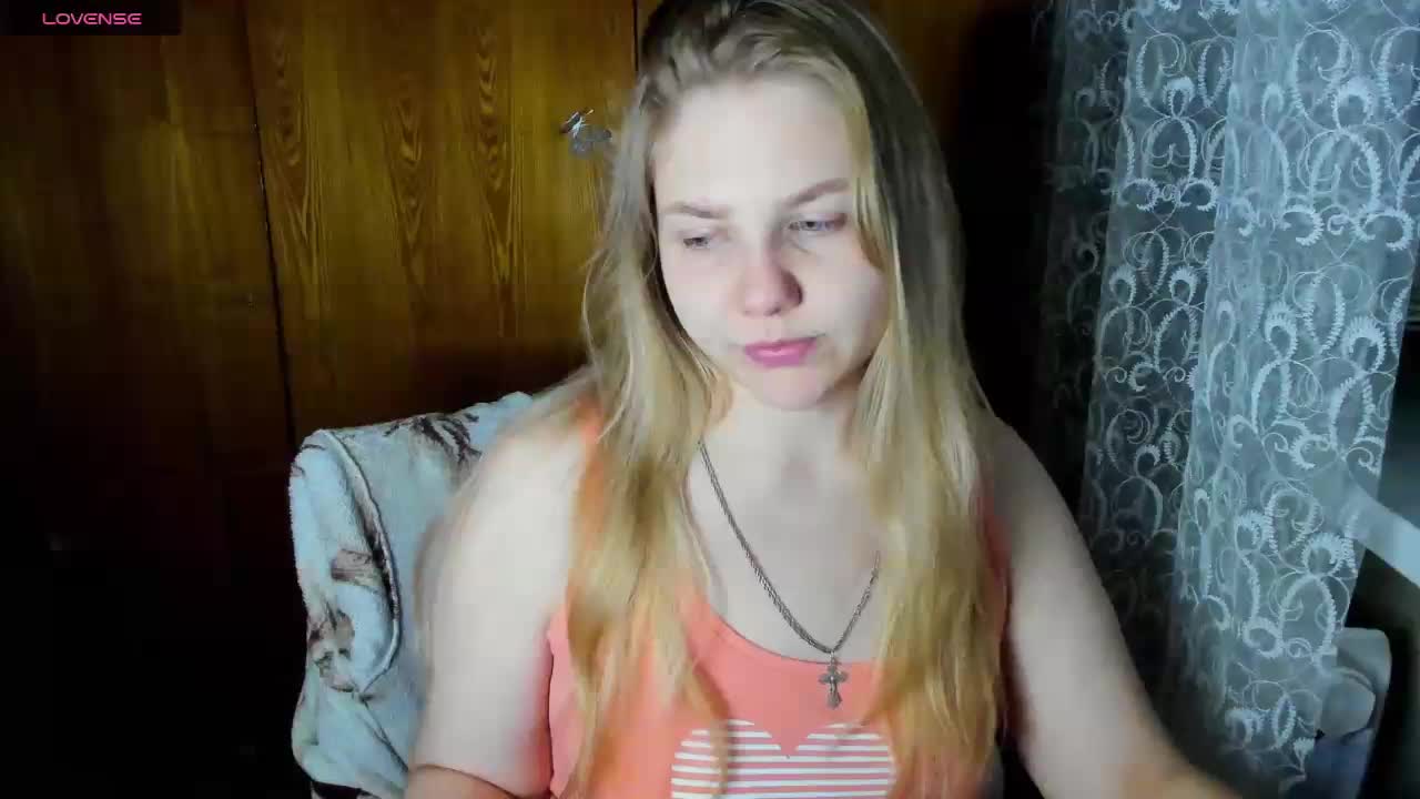 Emma-Frizea Cam Model Chat October 30, 2025