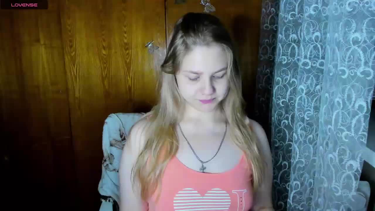 Emma-Frizea Cam Model Chat October 30, 2025