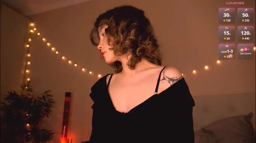 morphessou1 Cam Model Chat October 30, 2025