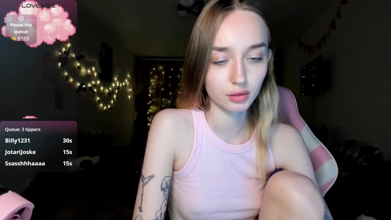 Polikinesis Cam Model Chat October 30, 2025