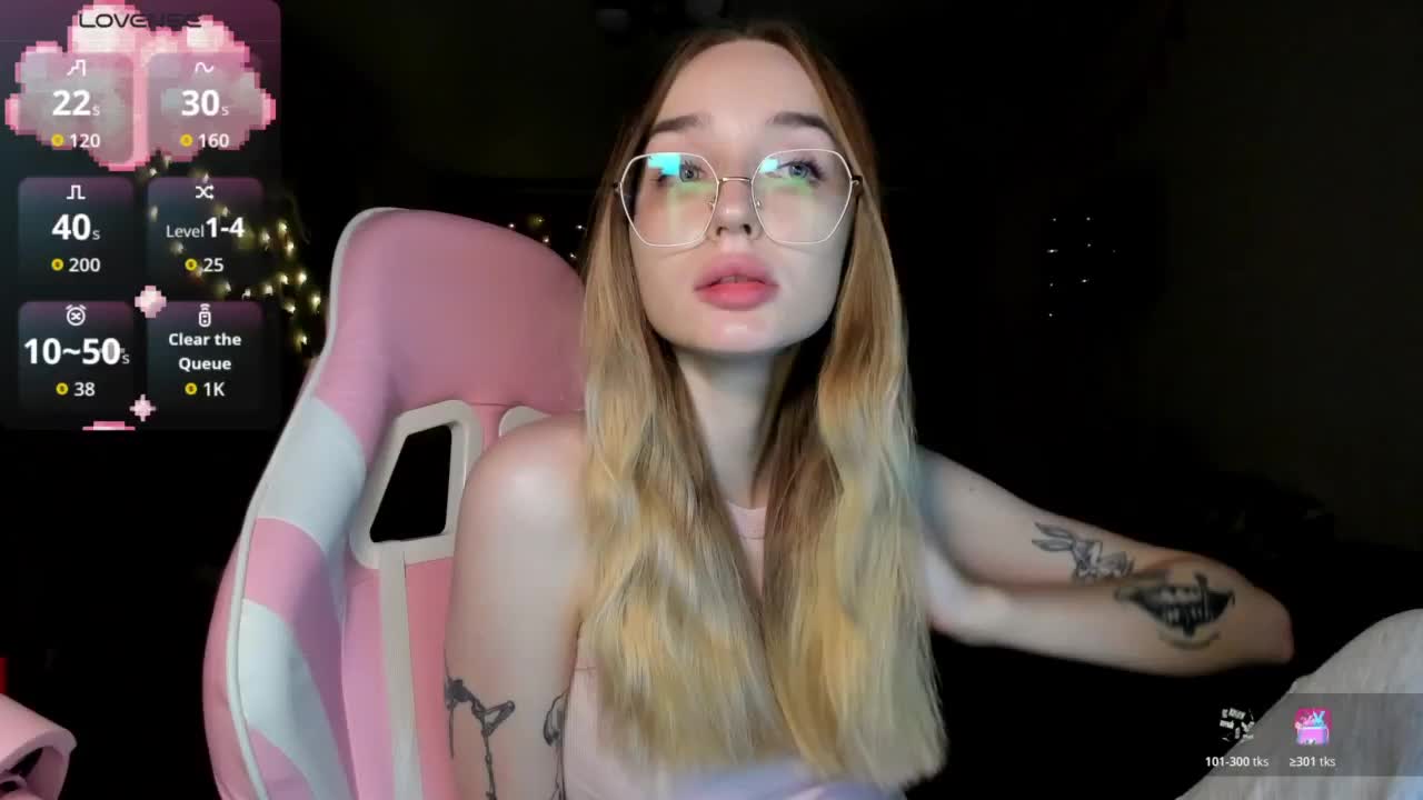 Polikinesis Cam Model Chat October 30, 2025