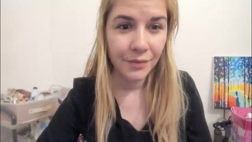 artsyandcraftsy_ Cam Model Chat October 30, 2025