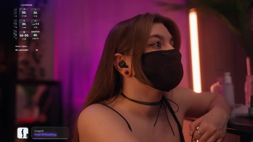 aarimass_2025-10-26_17-30-00_663 Cam Model Chat October 30, 2025