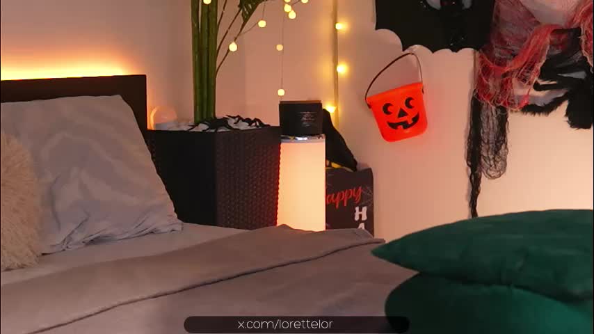 lorettelorenaa Cam Model Chat October 30, 2025