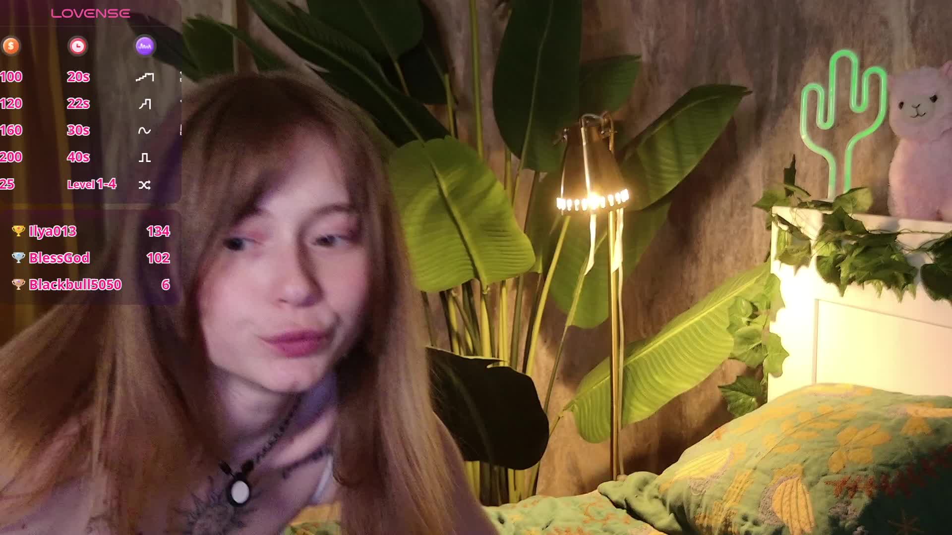 YoPixie Cam Model Chat October 30, 2025