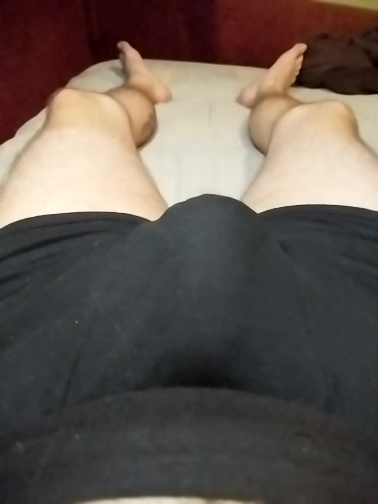 Mickey_17 Cam Model Chat October 30, 2025