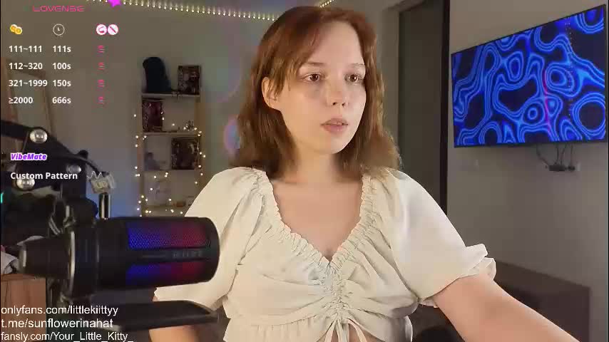 819sunflowerinahat2016 Cam Model Chat October 30, 2025