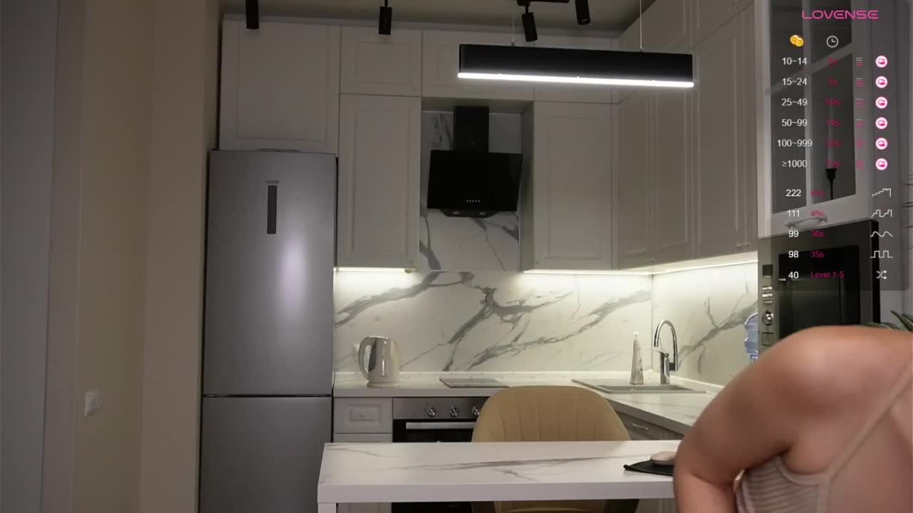 Sofa01 Cam Model Chat October 30, 2025