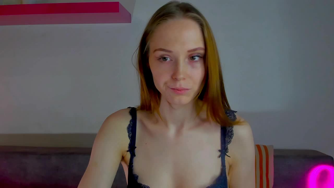 GinaLovely Cam Model Chat October 30, 2025