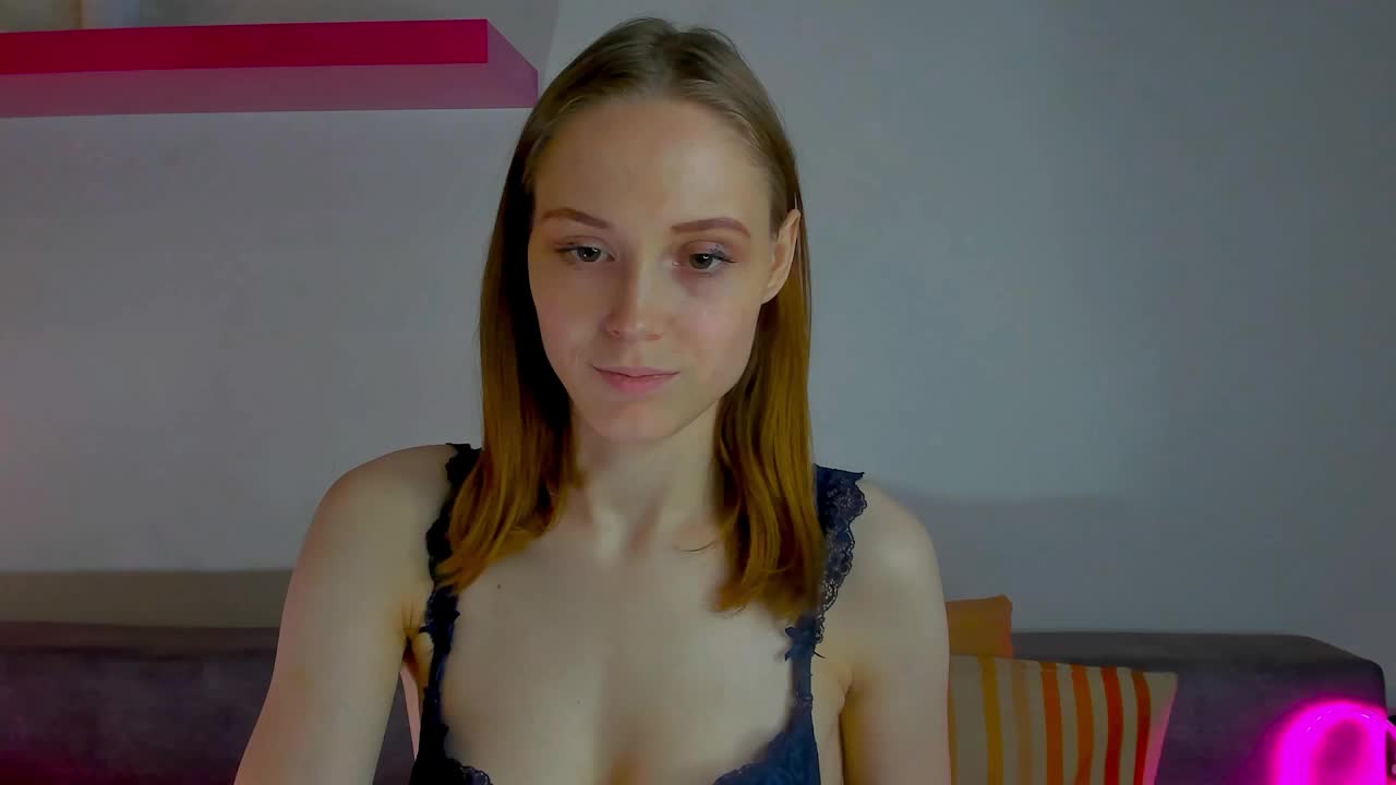 GinaLovely Cam Model Chat October 30, 2025