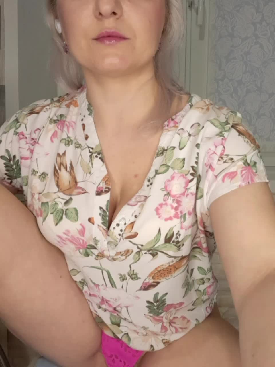 Anesteishen Cam Model Chat October 30, 2025