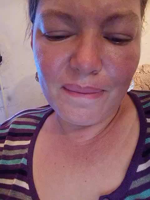 Raspberry_Rum Cam Model Chat October 30, 2025