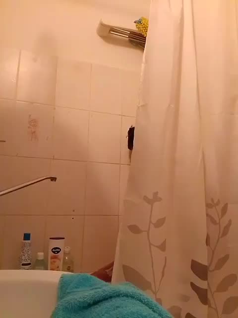 KONFETKAA-1 Cam Model Chat October 30, 2025