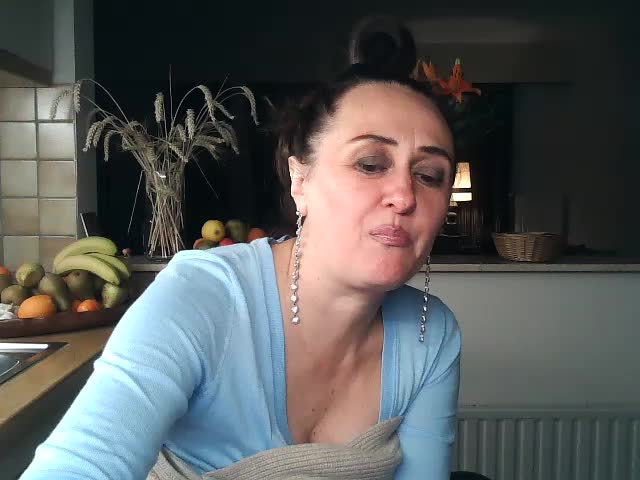 UllimOhi Cam Model Chat October 30, 2025