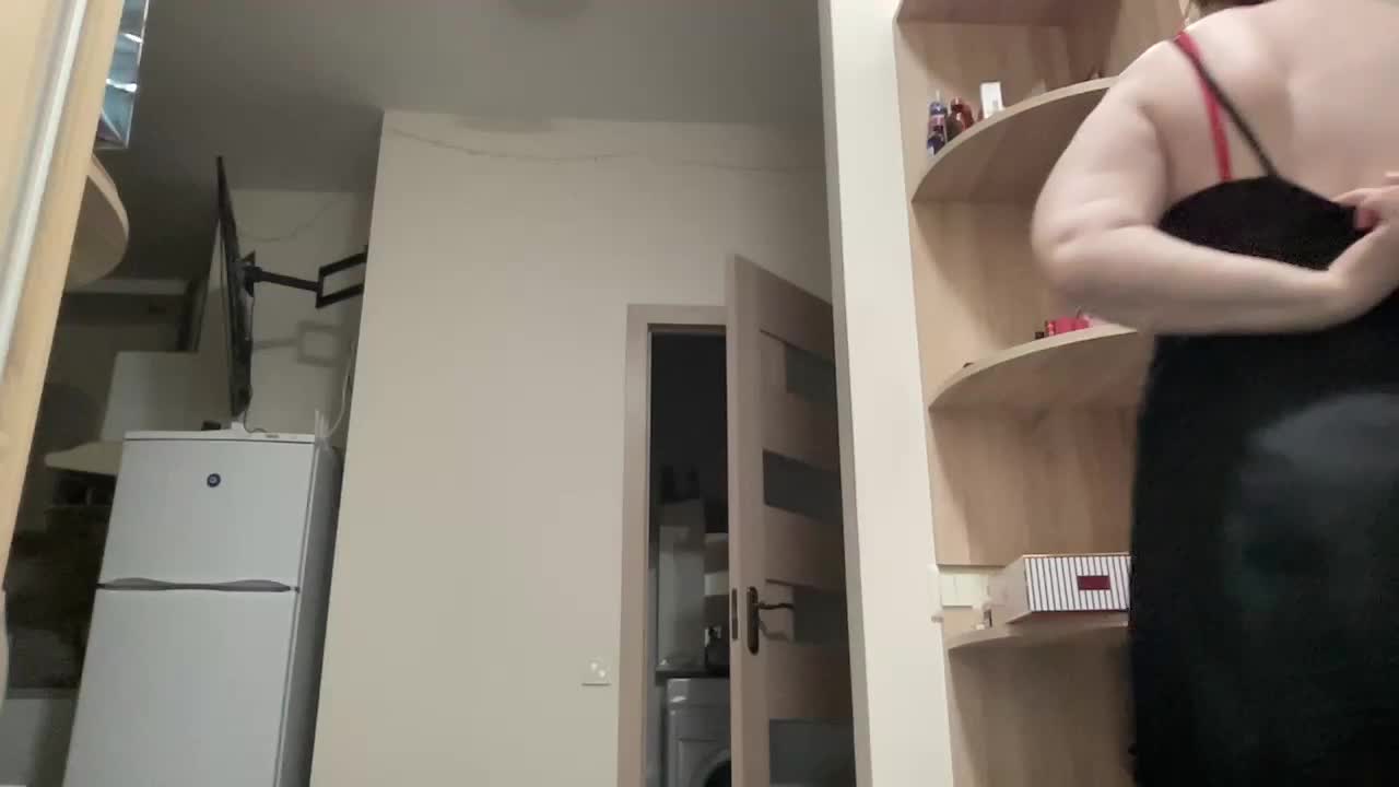 HotMilfPussy Cam Model Chat October 30, 2025