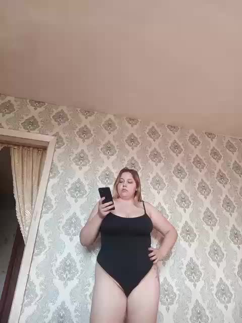 Skujnaya Cam Model Chat October 30, 2025