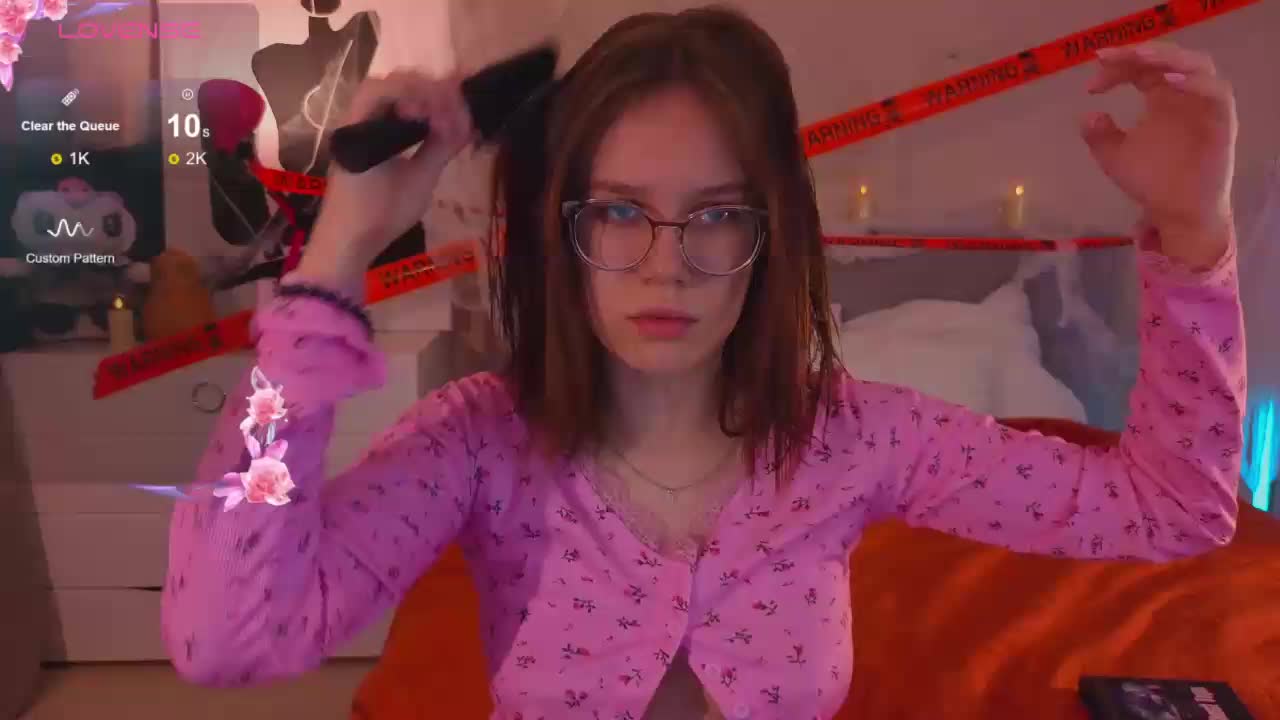 MiaLuw Cam Model Chat October 30, 2025