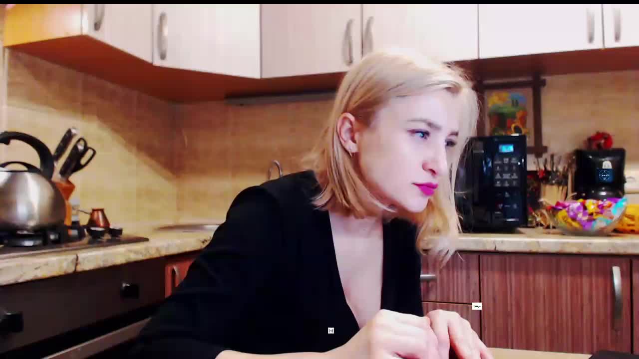 Ale4kaxx Cam Model Chat October 30, 2025