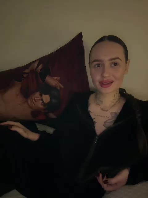 Italianka Cam Model Chat October 30, 2025