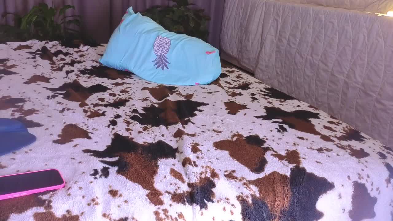 MissnewXXX Cam Model Chat October 30, 2025