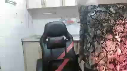 L-e-l-i-k Cam Model Chat October 30, 2025