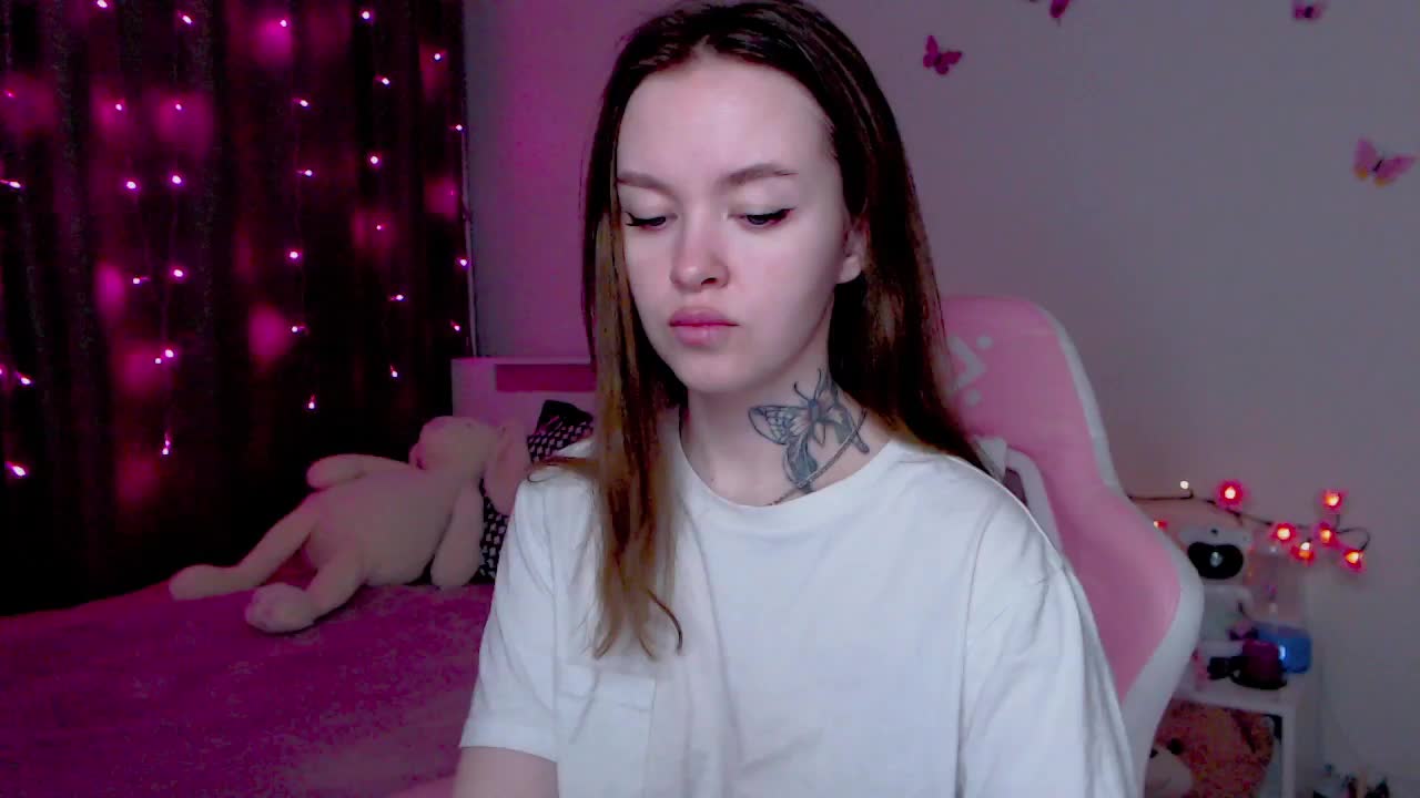 NaughtyMable Cam Model Chat October 30, 2025