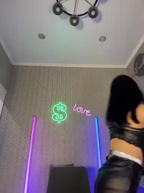 Adel9 Cam Model Chat October 30, 2025