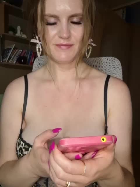 AnitaGlamorX Cam Model Chat October 30, 2025