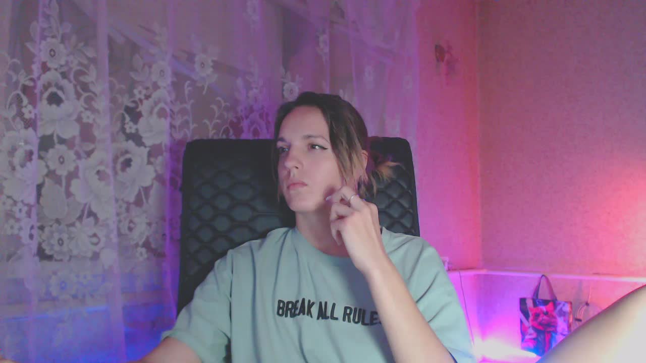 Babymuro4ka Cam Model Chat October 30, 2025