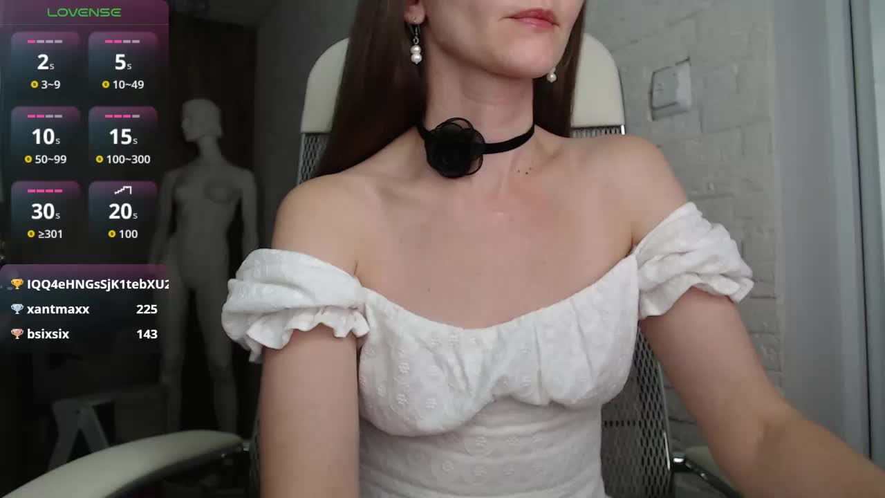 -Neva- Cam Model Chat October 30, 2025