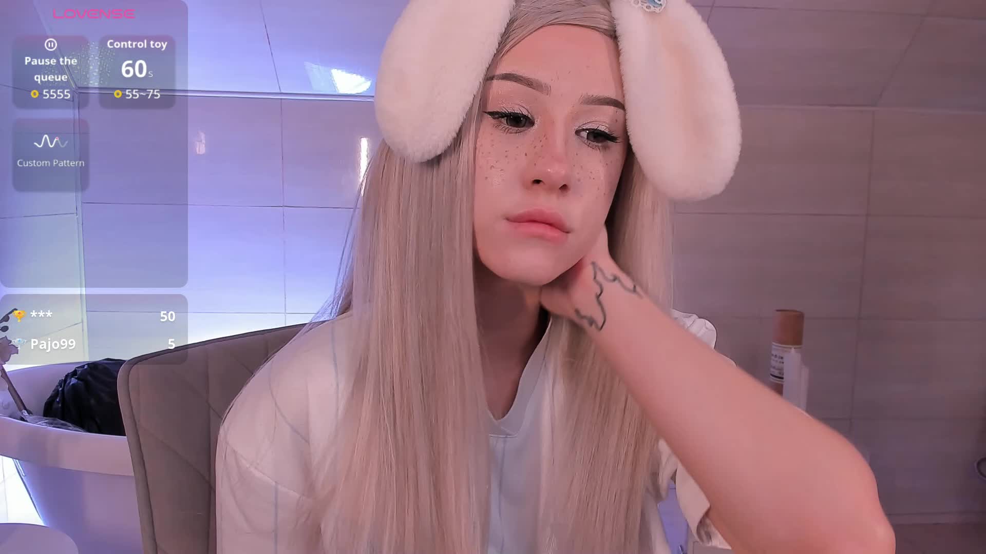 Necucubi Cam Model Chat October 30, 2025