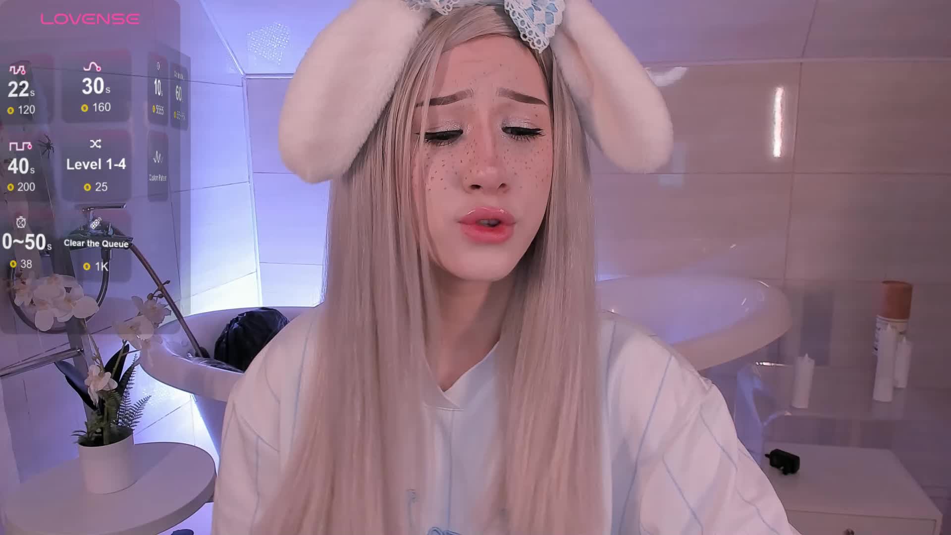 Necucubi Cam Model Chat October 30, 2025