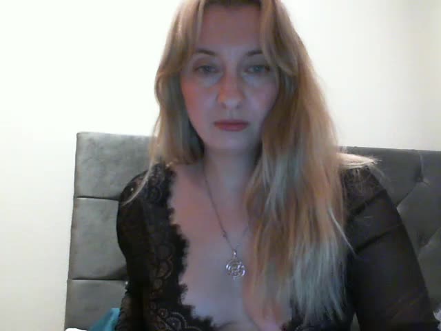 RuslanaFlower Cam Model Chat October 30, 2025