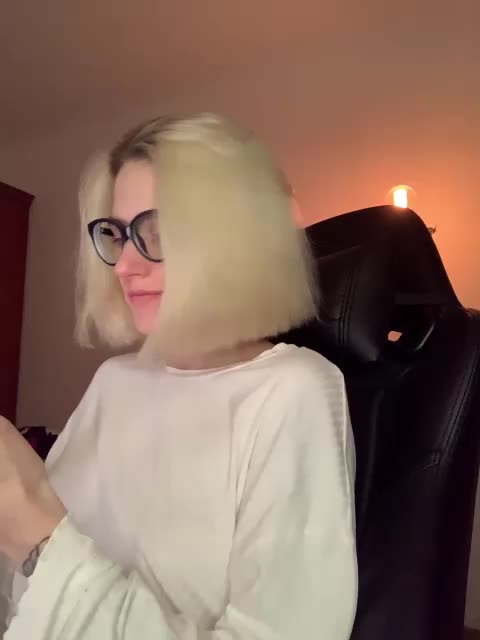 Asya_ Cam Model Chat October 30, 2025