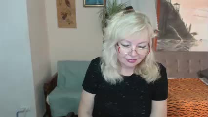 EvelynLoveShy Cam Model Chat October 30, 2025