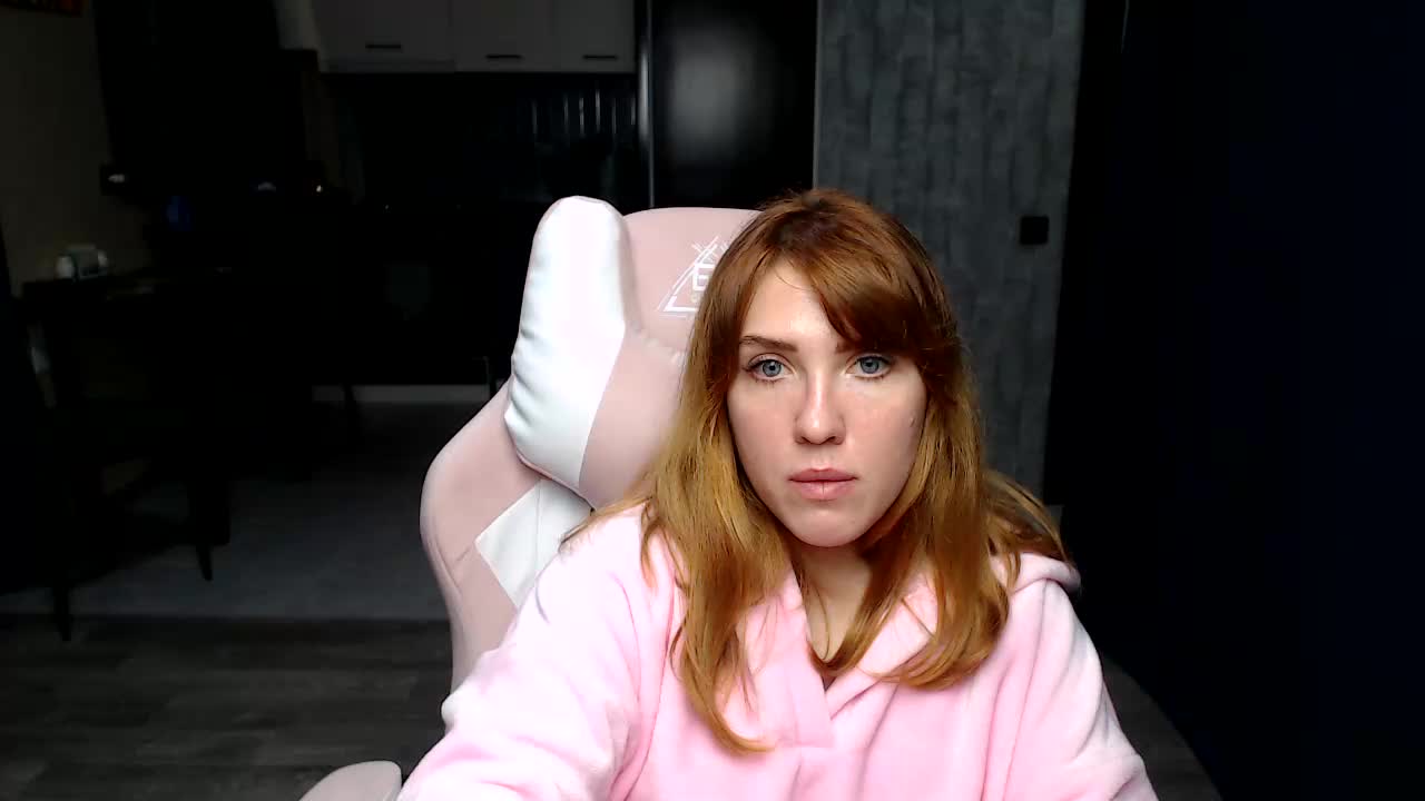 Regimasmile Cam Model Chat October 30, 2025