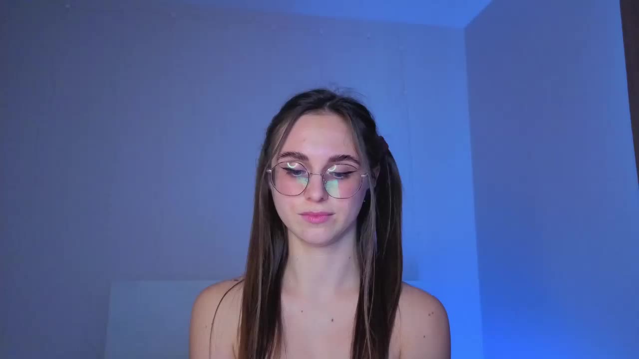 YumiAi Cam Model Chat October 30, 2025