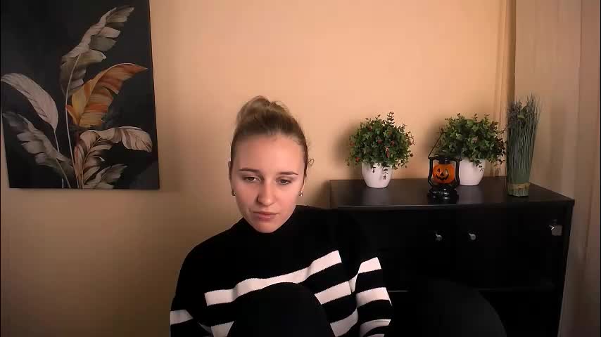 _nicole_new Cam Model Chat October 30, 2025