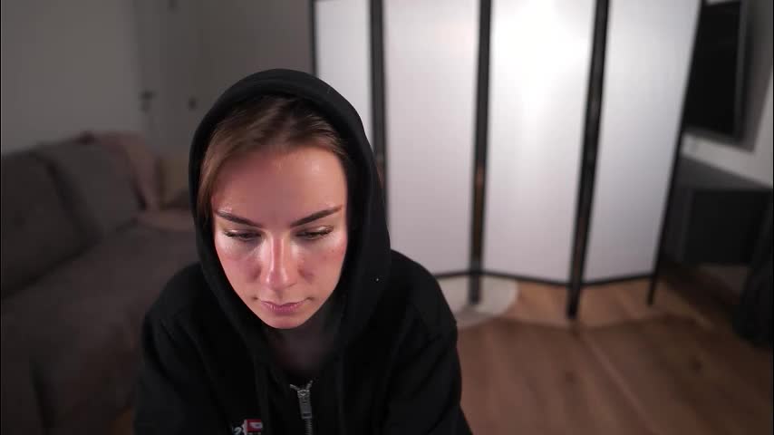 elannand Cam Model Chat October 30, 2025