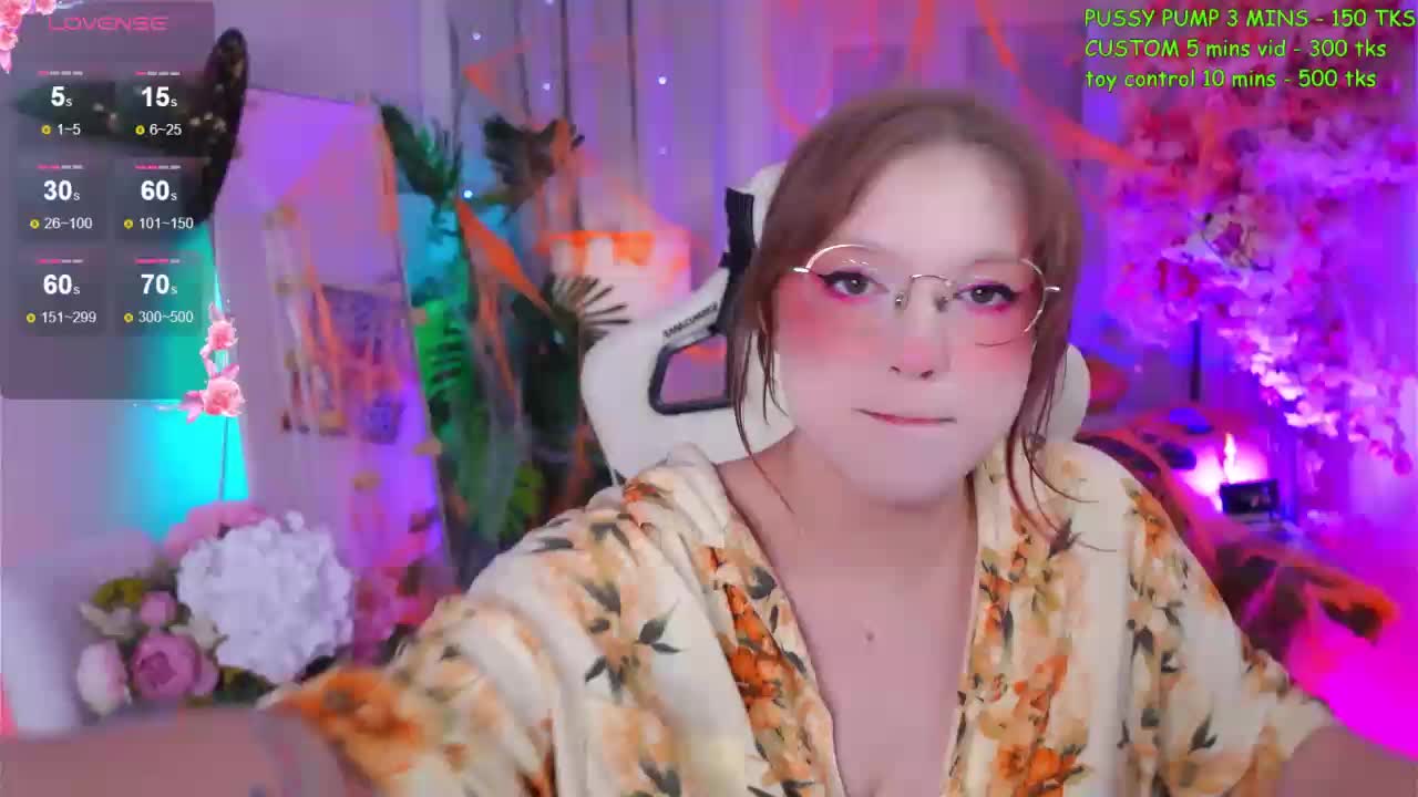 CrazyWine Cam Model Chat October 30, 2025