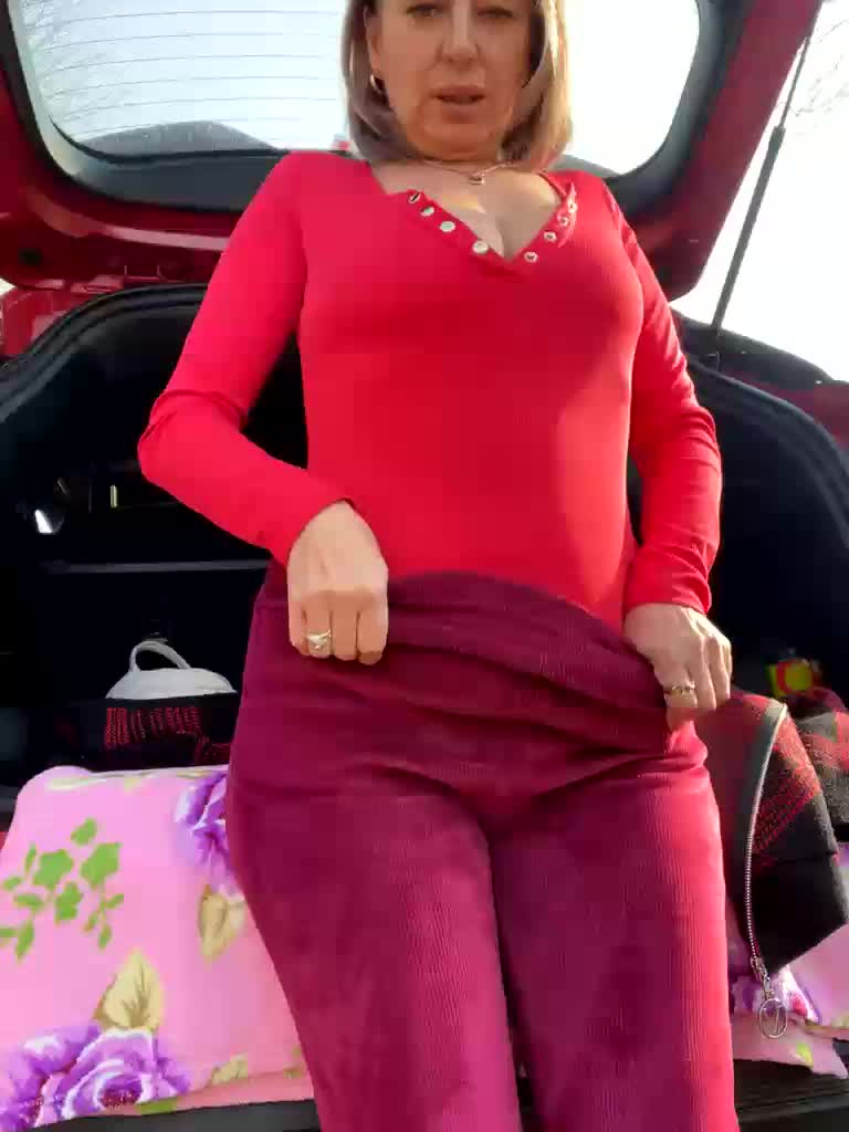 Milena-MilfaXXX Cam Model Chat October 30, 2025