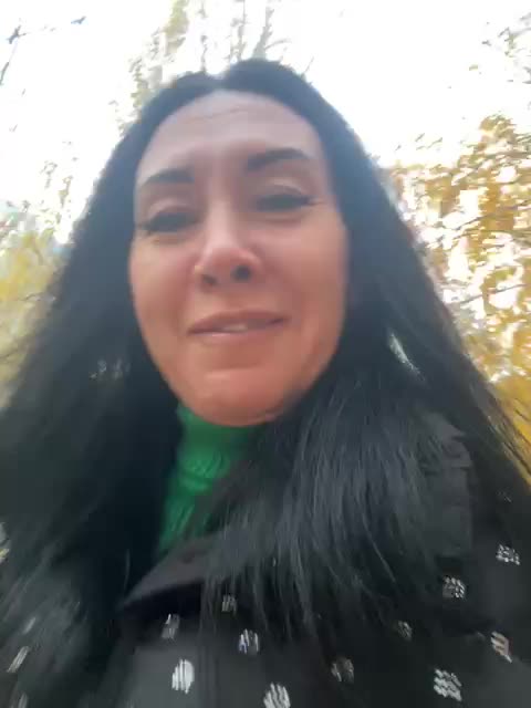 Karolina_Milf Cam Model Chat October 30, 2025