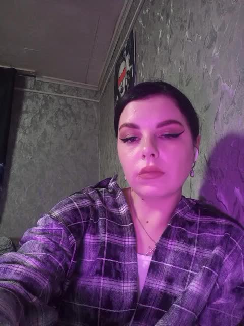 Nata17-1 Cam Model Chat October 30, 2025