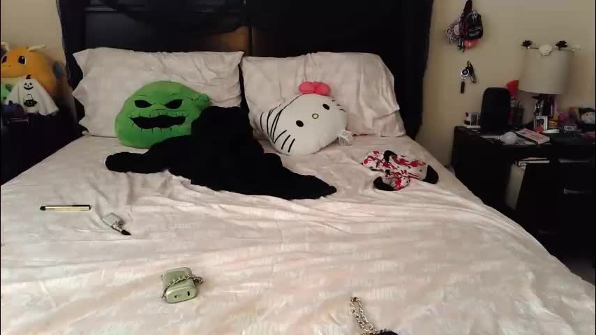 gothbaby305 Cam Model Chat October 30, 2025