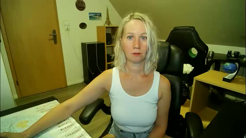 _korall_ Cam Model Chat October 30, 2025