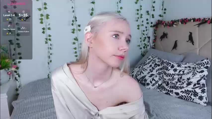 blondagent Cam Model Chat October 30, 2025
