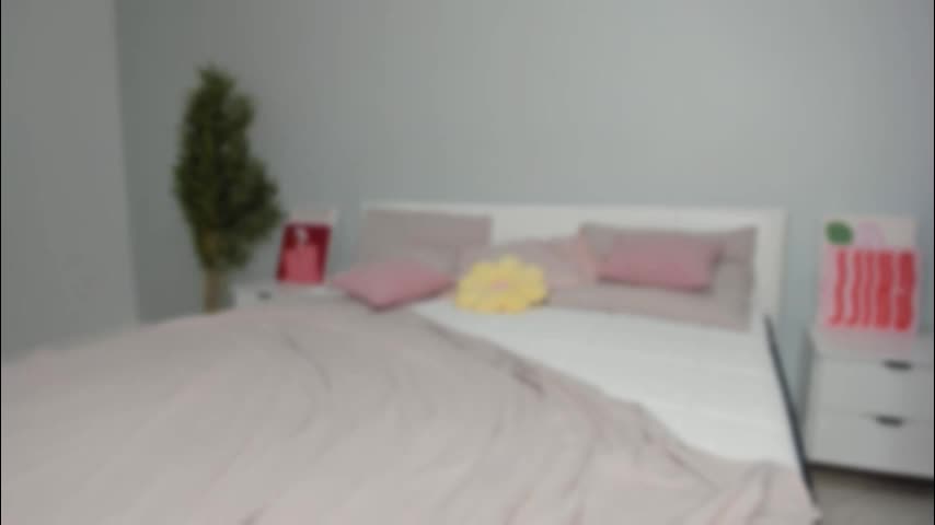 paradi_se Cam Model Chat October 30, 2025