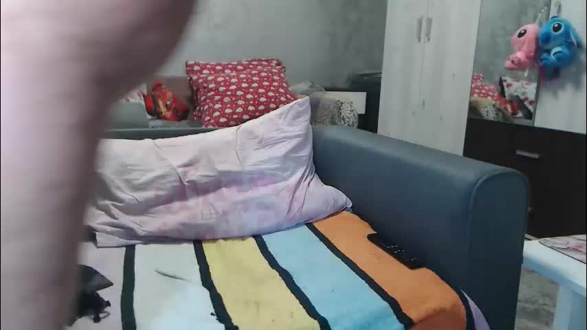 roses_and_lillies Cam Model Chat October 30, 2025